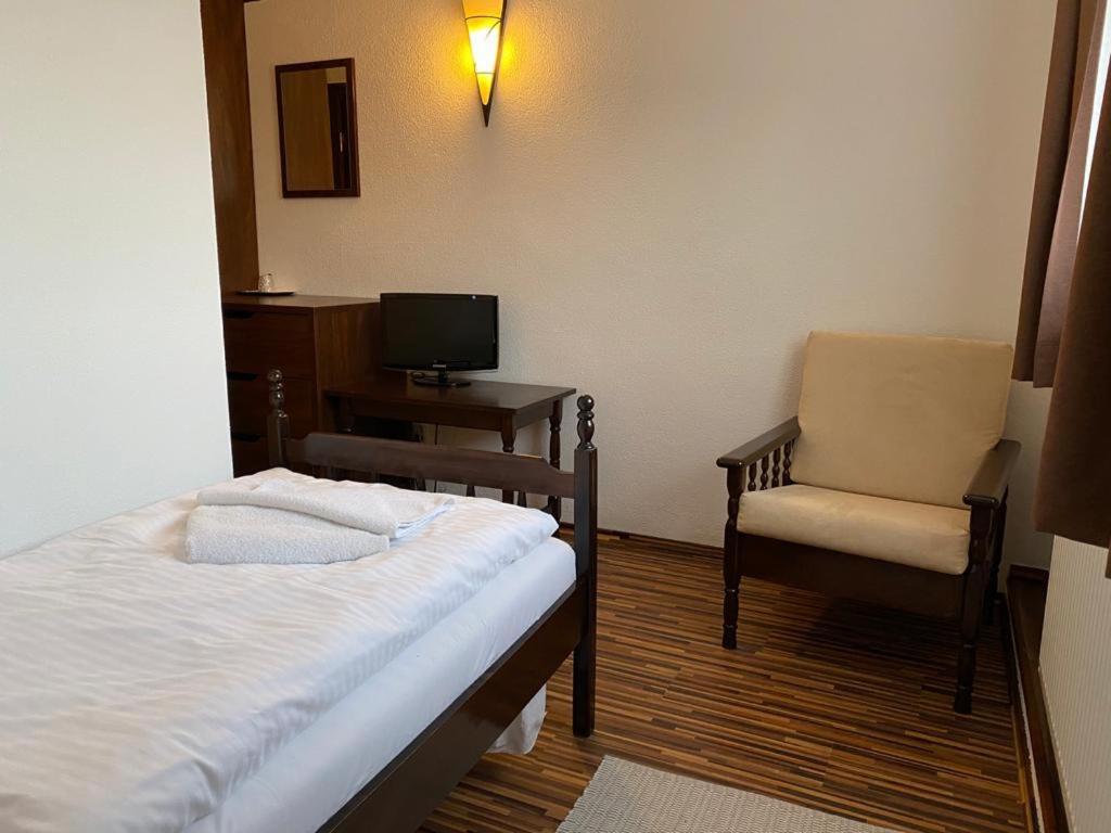 Motel M มาลาสกี ภายนอก รูปภาพ